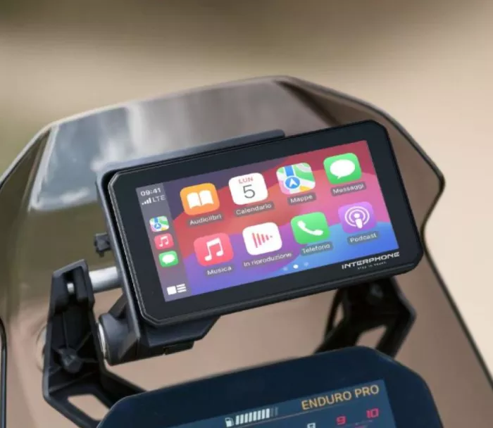 Interfón displej BMW - Apple CarPlay a Android Auto pre motocykle