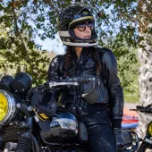 Bell Bullitt Black/Gold vel. XL