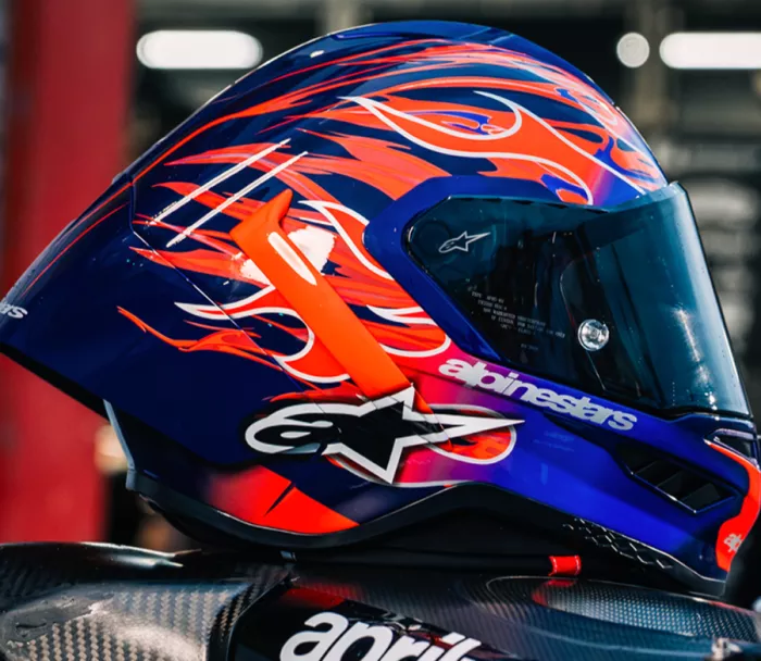 Závodná helma Alpinestars  Supertech R10 Flyte purple/red glossy