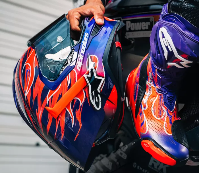 Závodná helma Alpinestars  Supertech R10 Flyte purple/red glossy