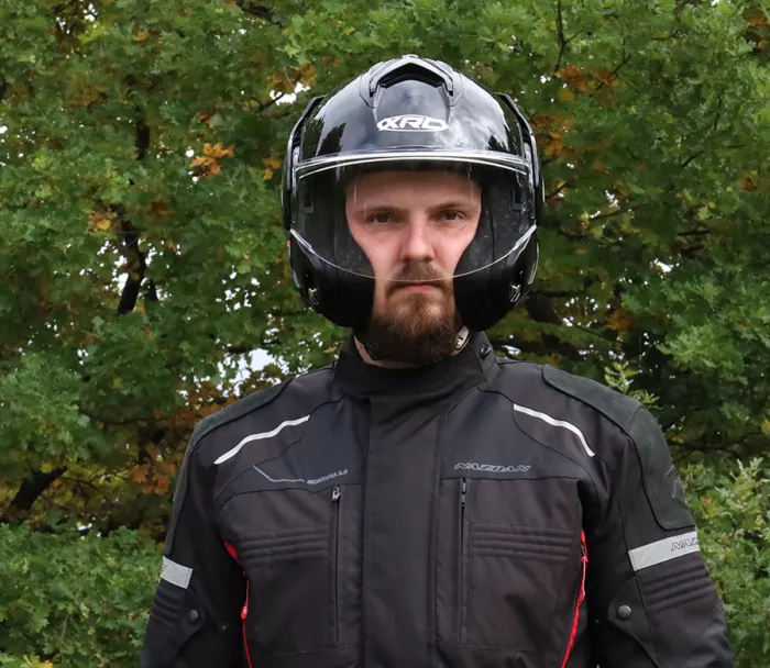 Preklápacia helma XRC Fronter black glossy