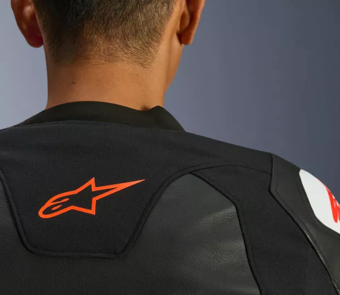 Kožená bunda Alpinestars GP Force V2 black/white Kožená bunda Alpinestars GP Force V2 black/white