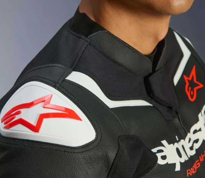 Kožená bunda Alpinestars GP Force V2 black/white Kožená bunda Alpinestars GP Force V2 black/white