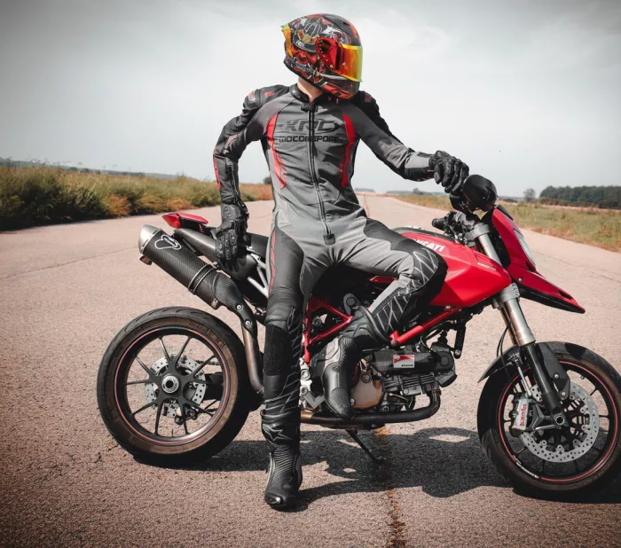 Helma na moto XRC Illustrator matt red