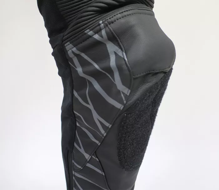 XRC Circuito men Tech10 compatible suit black/grey/red vel. 50